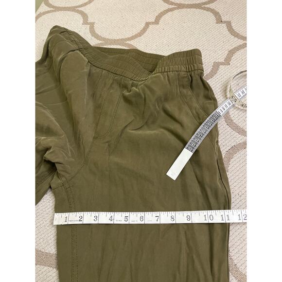 Old navy High-Waisted Twill Jogger Pants
 pull on, arboretum, size medium - Picture 9 of 12